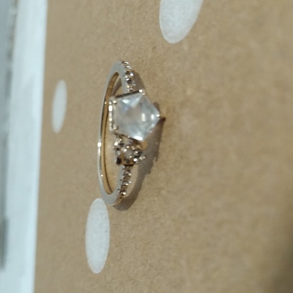 Samantha Tiara 10kt Yellow Gold Moonstone & Topaz Ring Sz.4 1/2 Like New - Picture 11 of 11